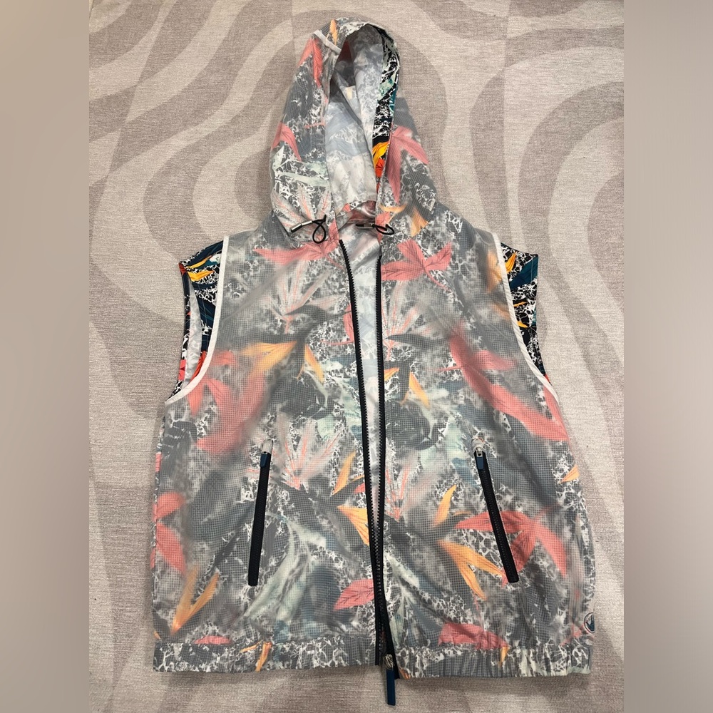 Vest with hoodie/ Sports Body Glove